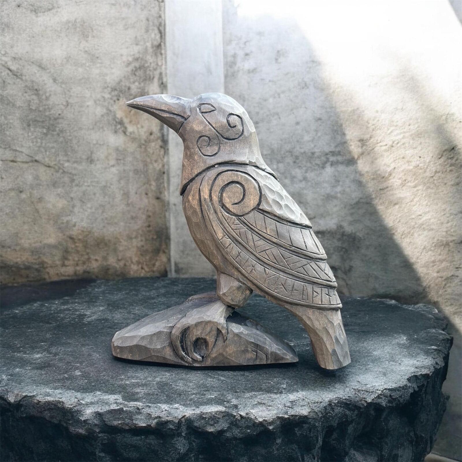 Hugin and Munin, Raven Altar Totem